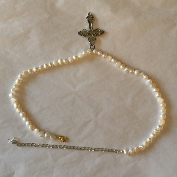 Tudors Elizabeth Real Pearls with Renaissance Cross Necklace, Handmade Replica - Picture 10 of 13